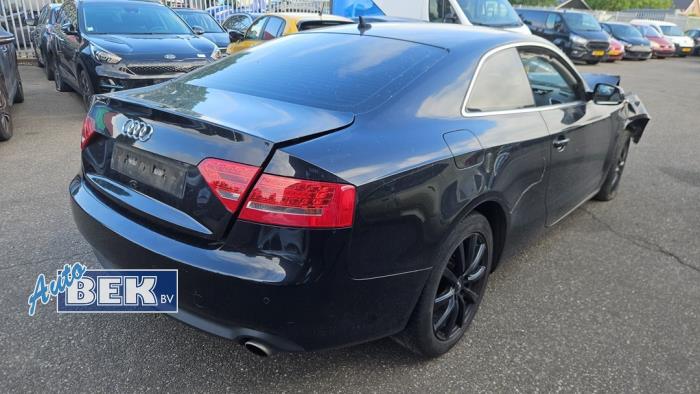 Baklykta, höger från en Audi A5 (8T3) 3.0 TDI V6 24V Quattro 2009