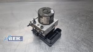 Begagnade ABS-pump Volkswagen Golf Plus (5M1/1KP) 1.6 FSI 16V Pris € 45,00 Marginaltabell erbjuds av Auto Bek