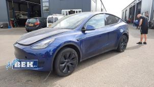 Begagnade Takgardinairbag, vänster Tesla Model Y (5YJY) Long Range RWD Pris € 249,99 Marginaltabell erbjuds av Auto Bek