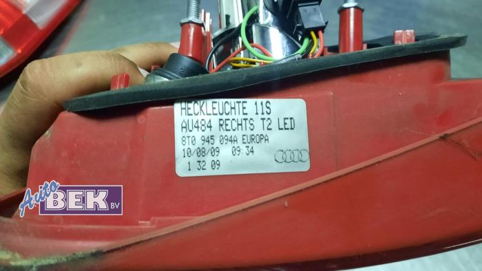 Baklykta, höger från en Audi A5 (8T3) 3.0 TDI V6 24V Quattro 2009