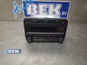 Używane Radio Skoda Fabia II Combi 1.2 TSI Cena € 35,00 Procedura marży oferowane przez Auto Bek