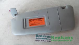 Gebruikte Zonneklep BMW 5 serie Touring (E61) 535d 24V Prijs € 25,00 Margeregeling aangeboden door Renkens Auto-Onderdelen B.V.