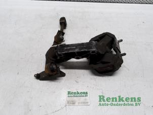 Begagnade Fäste, växellåda Opel Calibra 2.0i 16V Pris € 30,00 Marginaltabell erbjuds av Renkens Auto-Onderdelen B.V.