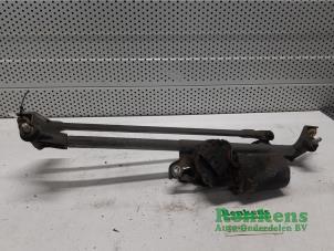 Begagnade Torkarmotor + mekanism Opel Calibra 2.0i Pris € 40,00 Marginaltabell erbjuds av Renkens Auto-Onderdelen B.V.