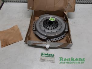 Nieuwe Koppelingsset (compleet) Opel Ascona C (81/86/87/88) 2.0 i ,GT Prijs € 71,39 Inclusief btw aangeboden door Renkens Auto-Onderdelen B.V.