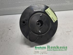 Begagnade Bromsservo Renault Clio III (BR/CR) 1.5 dCi 70 Pris € 40,00 Marginaltabell erbjuds av Renkens Auto-Onderdelen B.V.