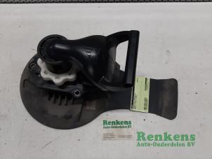 Gebruikte Reservewiel Hefmechaniek Renault Modus/Grand Modus (JP) Prijs € 35,00 Margeregeling aangeboden door Renkens Auto-Onderdelen B.V.