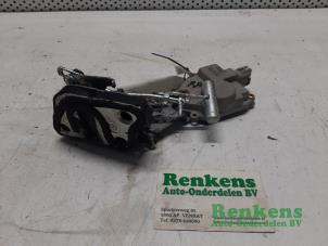 Begagnade Dörrmekanism, 4-dörrars, höger bak Daihatsu YRV (M2) 1.3 16V DVVT Pris € 35,00 Marginaltabell erbjuds av Renkens Auto-Onderdelen B.V.