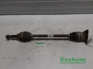 Begagnade Drivaxel, vänster bak Fiat Sedici (189) 1.9 JTD Multijet Emotion Pris € 45,00 Marginaltabell erbjuds av Renkens Auto-Onderdelen B.V.