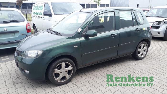 Framskärm, vänster från en Mazda 2 (NB/NC/ND/NE) 1.4 16V 2006