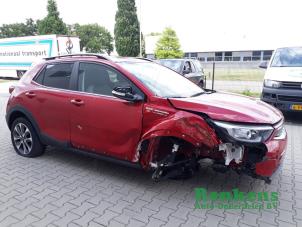 Begagnade Dörrfönster, 4-dörrars, höger fram Kia Stonic (YB) 1.0i T-GDi 12V Pris € 50,00 Marginaltabell erbjuds av Renkens Auto-Onderdelen B.V.