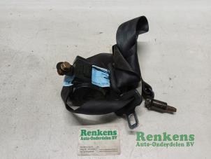 Gebruikte Veiligheidsgordel rechts-achter Ssang Yong Rexton 2.7 Xdi RX/RJ 270 16V Prijs € 35,00 Margeregeling aangeboden door Renkens Auto-Onderdelen B.V.