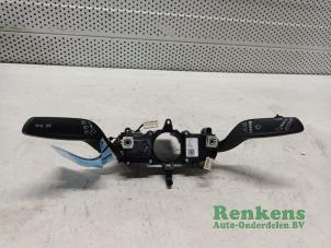 Gebruikte Combischakelaar Stuurkolom Audi A1 Sportback (8XA/8XF) 1.4 TFSI Cylinder on demand 16V Prijs € 40,00 Margeregeling aangeboden door Renkens Auto-Onderdelen B.V.