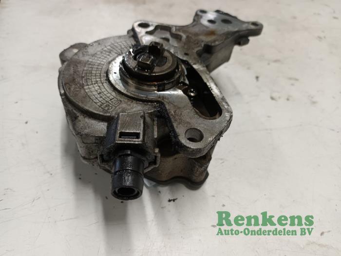 Brandstofpomp Mechanisch van een Volkswagen Touran (1T1/T2) 2.0 TDI DPF 2008