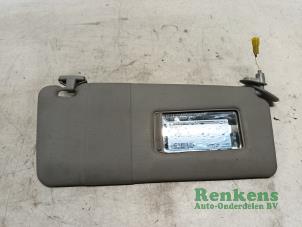 Gebruikte Zonneklep BMW 5 serie (E39) 523i 24V Prijs € 20,00 Margeregeling aangeboden door Renkens Auto-Onderdelen B.V.