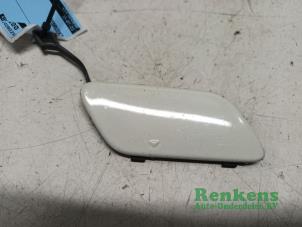 Begagnade Skydd, främre dragögla Mercedes B (W245) 2.0 B-180 CDI 16V Pris € 15,00 Marginaltabell erbjuds av Renkens Auto-Onderdelen B.V.