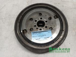 Begagnade Tvåmassesvänghjul Opel Meriva 1.4 Turbo 16V Ecotec Pris på förfrågan erbjuds av Renkens Auto-Onderdelen B.V.
