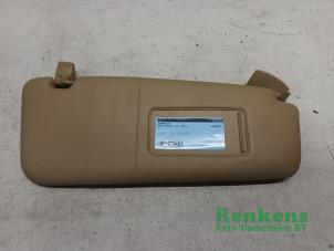 Gebruikte Zonneklep BMW 5 serie (E60) 530i 24V Prijs € 20,00 Margeregeling aangeboden door Renkens Auto-Onderdelen B.V.