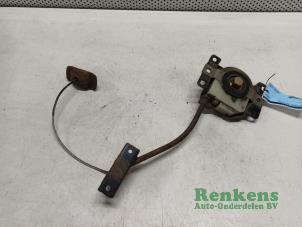 Gebruikte Ophangmechaniek reservewiel Toyota Corolla Verso (R10/11) 1.8 16V VVT-i Prijs € 30,00 Margeregeling aangeboden door Renkens Auto-Onderdelen B.V.