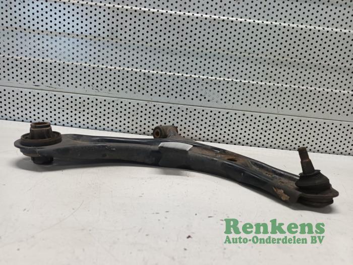 Främre gaffelben, höger från en Citroën C1 1.0 12V VVT-i 2019