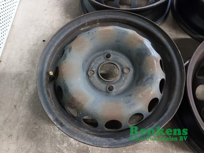 Hjuluppsättning från en Citroën C1 1.0 12V VVT-i 2019
