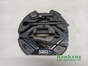 Begagnade Verktygssats Ford Focus 3 1.0 Ti-VCT EcoBoost 12V 100 Pris € 25,00 Marginaltabell erbjuds av Renkens Auto-Onderdelen B.V.