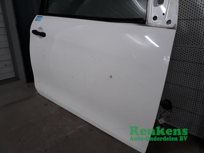 Dörr, 2-dörrars, höger från en Citroën C1 1.0 12V VVT-i 2019