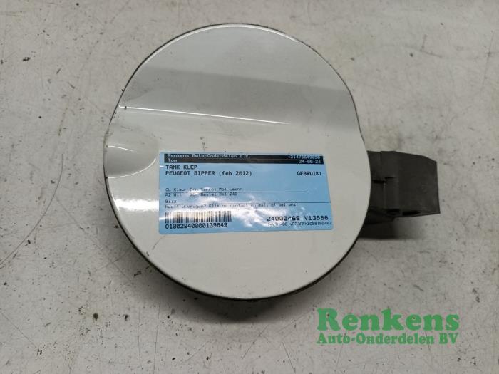 Pokrywa wlewu paliwa z Peugeot Bipper (AA) 1.3 HDI 2012