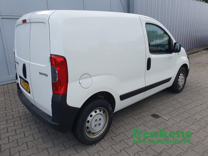 Pokrywa wlewu paliwa z Peugeot Bipper (AA) 1.3 HDI 2012