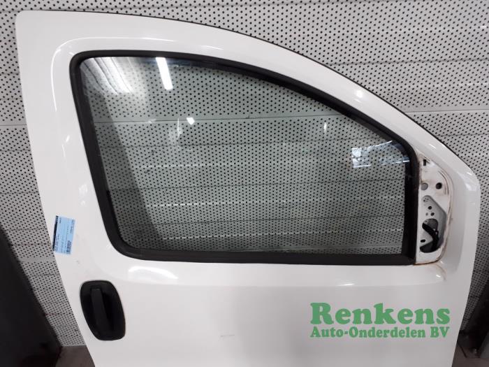 Portier 2Deurs rechts van een Peugeot Bipper (AA) 1.3 HDI 2012