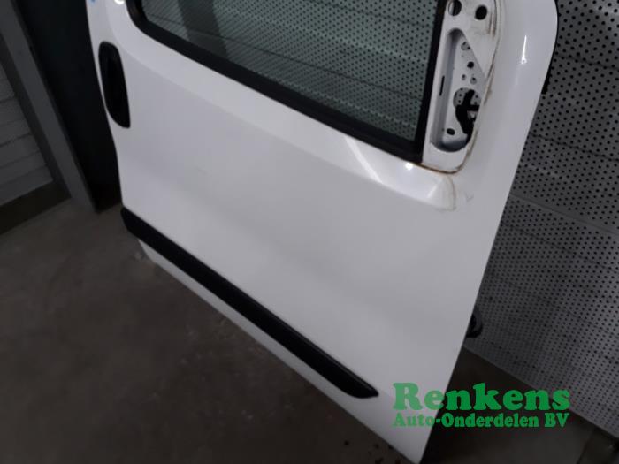 Portier 2Deurs rechts van een Peugeot Bipper (AA) 1.3 HDI 2012