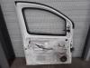 Portier 2Deurs links van een Peugeot Bipper (AA) 1.3 HDI 2012