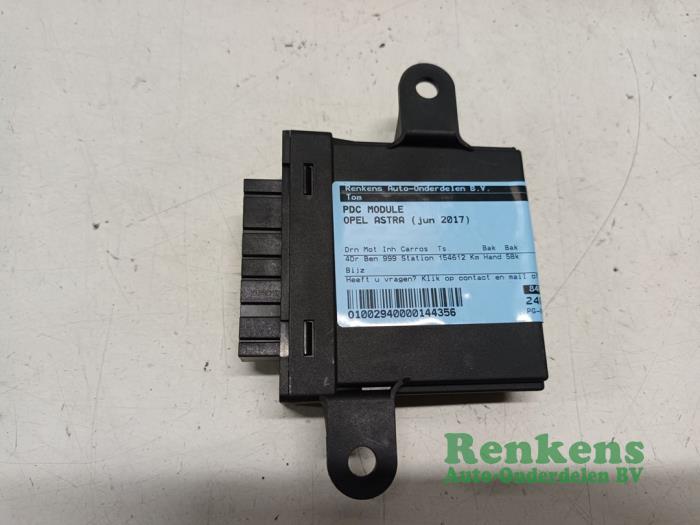 PDC-modul från en Opel Astra K Sports Tourer 1.0 Turbo 12V 2017