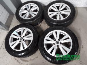 Gebruikte Velgen set + banden Renault Talisman (RFDL) 1.5 dCi 110 Prijs op aanvraag aangeboden door Renkens Auto-Onderdelen B.V.