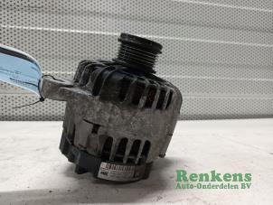 Gebruikte Dynamo Opel Astra J (PC6/PD6/PE6/PF6) 2.0 CDTI 16V 160 Ecotec Prijs € 40,00 Margeregeling aangeboden door Renkens Auto-Onderdelen B.V.