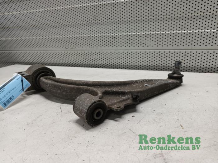 Främre gaffelben, vänster från en Opel Astra J (PC6/PD6/PE6/PF6) 2.0 CDTI 16V 160 Ecotec 2012