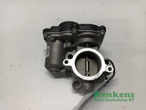 Gebruikte Gasklephuis Nissan Micra (K14) 1.0 12V Prijs € 80,00 Margeregeling aangeboden door Renkens Auto-Onderdelen B.V.