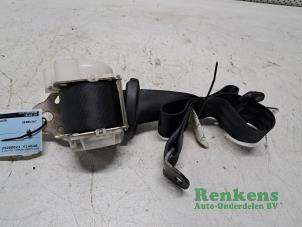 Gebruikte Veiligheidsgordel links-achter Suzuki Swift (ZA/ZC/ZD1/2/3/9) 1.3 VVT 16V Prijs € 25,00 Margeregeling aangeboden door Renkens Auto-Onderdelen B.V.