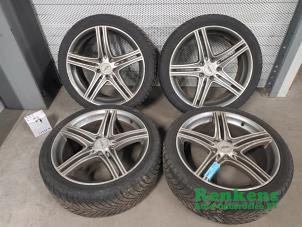 Gebruikte Sportvelgenset + banden Honda Stream I (RN) 2.0 16V VTEC Prijs op aanvraag aangeboden door Renkens Auto-Onderdelen B.V.