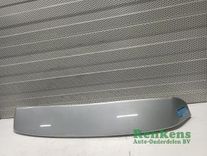 Begagnade Spoiler Peugeot 308 SW (4E/H) 1.6 VTI 16V Pris € 70,00 Marginaltabell erbjuds av Renkens Auto-Onderdelen B.V.