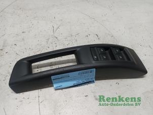 Używane Przelacznik elektrycznej szyby Opel Meriva 1.4 Turbo 16V ecoFLEX Cena € 20,00 Procedura marży oferowane przez Renkens Auto-Onderdelen B.V.