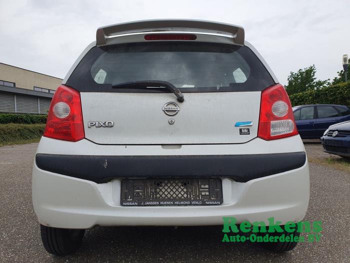 Baklykta, vänster från en Nissan Pixo (D31S) 1.0 12V 2010