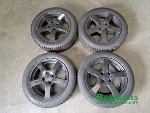 Gebruikte Sportvelgenset + banden Volkswagen Up! (121) 1.0 12V 60 Prijs op aanvraag aangeboden door Renkens Auto-Onderdelen B.V.