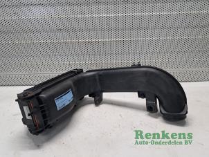 Gebruikte Luchtfilterhuis BMW X3 (F25) xDrive35d 24V Prijs € 100,00 Margeregeling aangeboden door Renkens Auto-Onderdelen B.V.