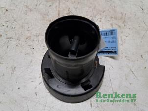Używane Czujnik masy powietrza Suzuki Swift (ZA/ZC/ZD) 1.6 Sport VVT 16V Cena € 40,00 Procedura marży oferowane przez Renkens Auto-Onderdelen B.V.