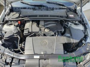 Begagnade Topplock BMW 3 serie Touring (E91) 320i 16V Pris på förfrågan erbjuds av Renkens Auto-Onderdelen B.V.