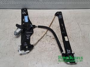 Begagnade Fönstermekanism, 4-dörrars, vänster fram BMW X3 (F25) xDrive35d 24V Pris på förfrågan erbjuds av Renkens Auto-Onderdelen B.V.