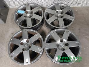 Gebruikte Velgen set Suzuki Swift (ZA/ZC/ZD1/2/3/9) 1.3 VVT 16V Prijs op aanvraag aangeboden door Renkens Auto-Onderdelen B.V.