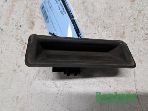 Begagnade Spak, baklucka BMW 3 serie (E90) 325d 24V Pris € 15,00 Marginaltabell erbjuds av Renkens Auto-Onderdelen B.V.