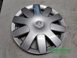 Gebruikte Wieldop Peugeot 107 1.0 12V Prijs € 15,00 Margeregeling aangeboden door Renkens Auto-Onderdelen B.V.